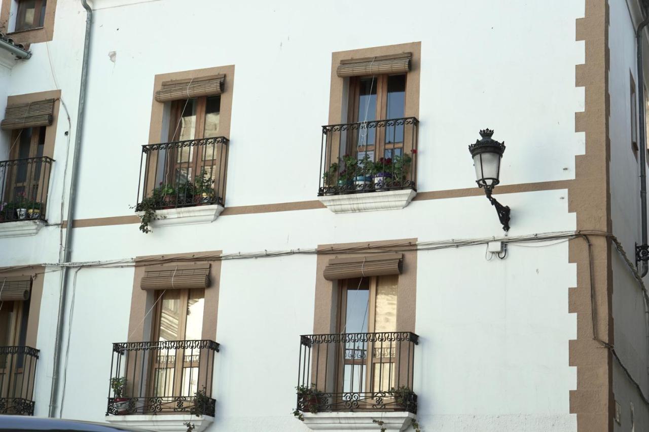 Destino Deluxe Plaza De Santiago - 2 Hab Lejlighed Caces Eksteriør billede